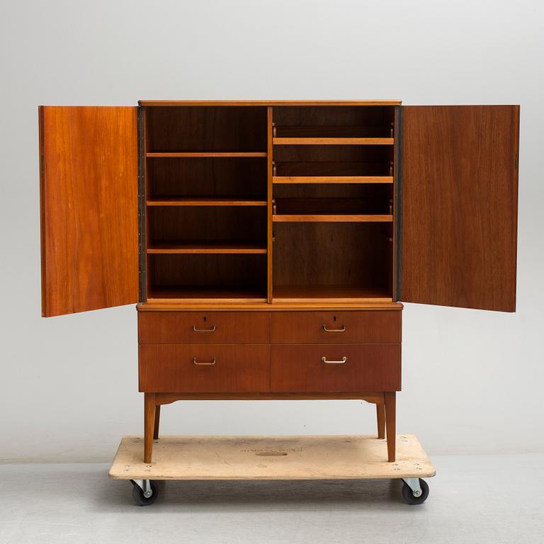 A 1950/60s mahogany veneered cabinet.