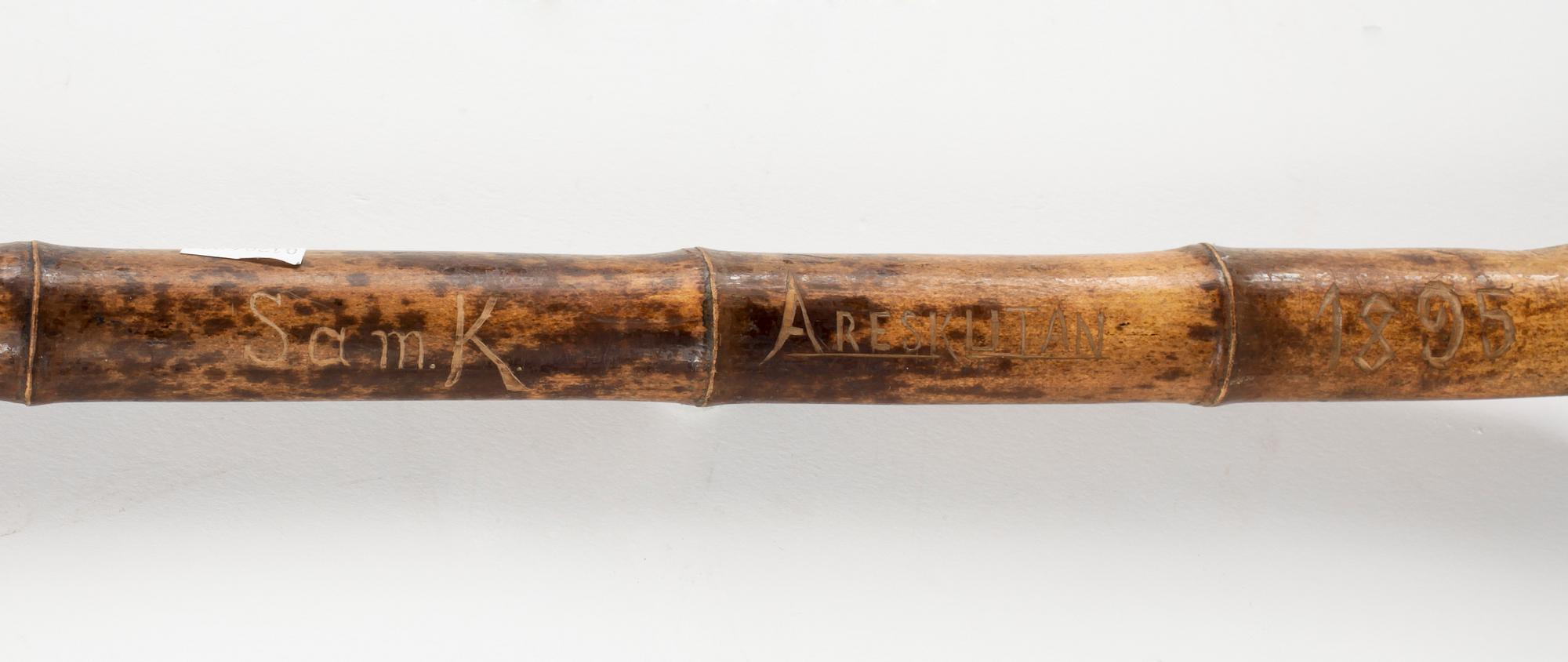 VANDRINGSSTAV, SPJUT, SKÖLD samt HORN, 5 delar, 1800/1900-tal.