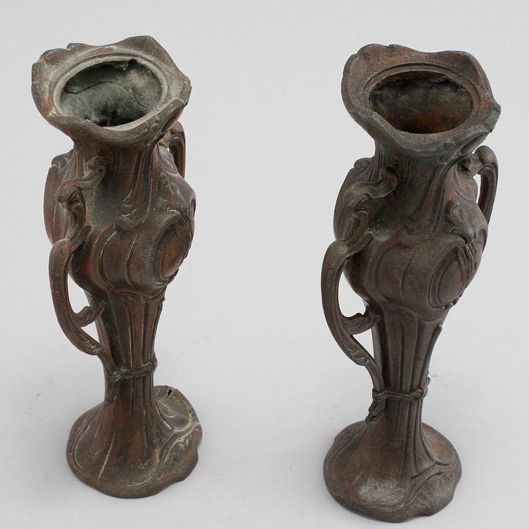 VASER, ett par, jugendstil, 1900-tal.