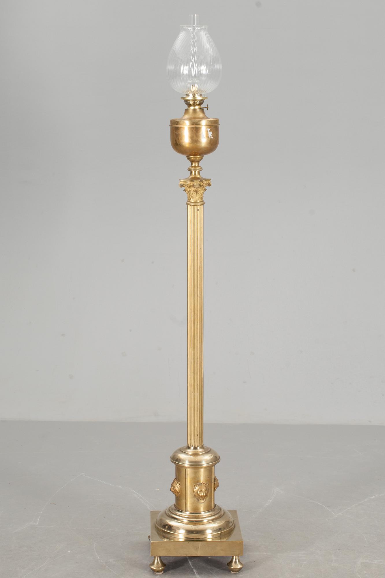 GOLVFOTOGENLAMPA, sekelskiftet 1800/1900-tal.