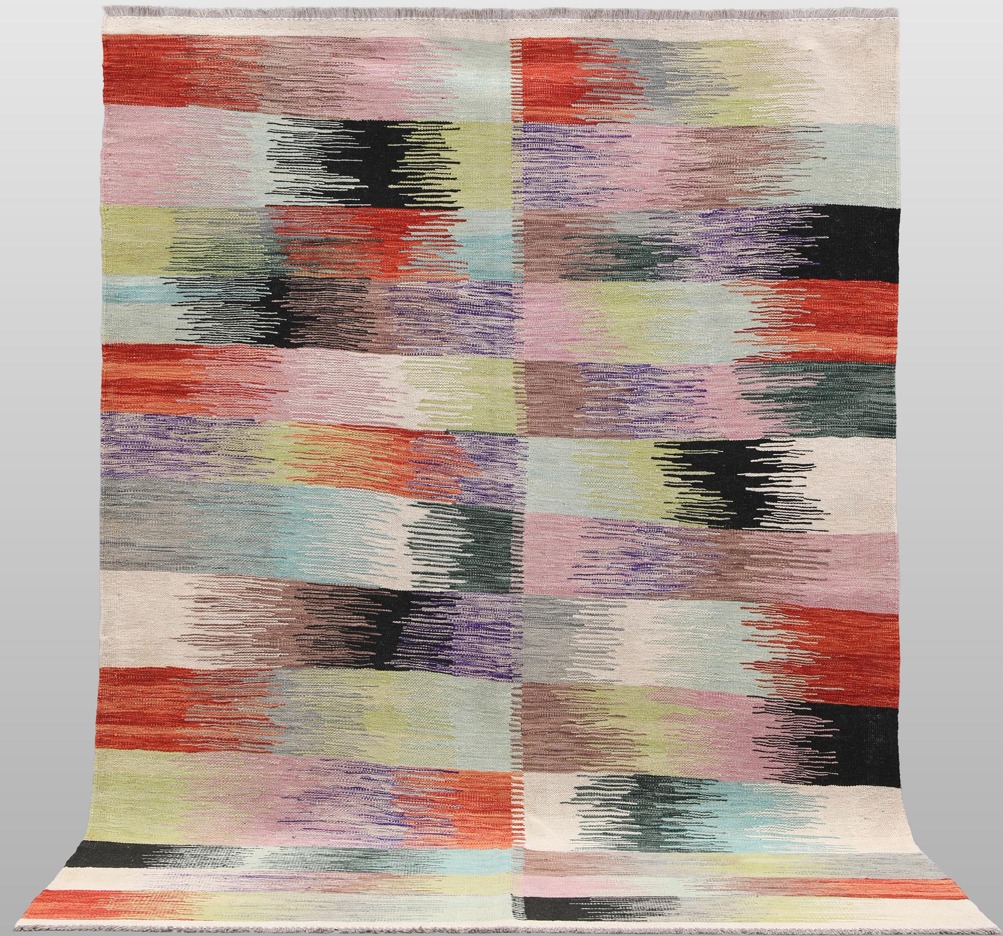 Matta, Kelim, modern design, ca 242 x 172 cm.