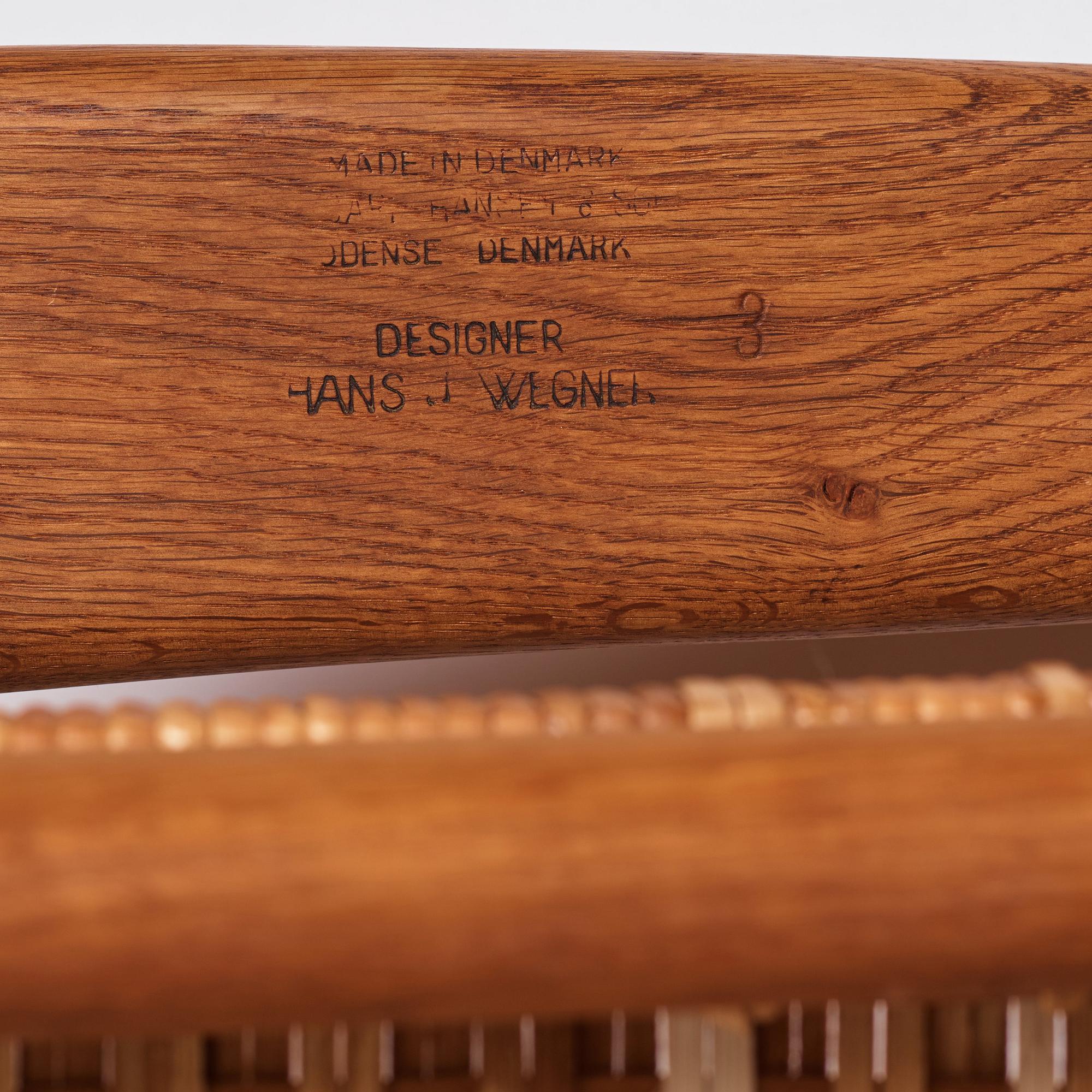 Hans J. Wegner, fåtöljer, ett par "CH27", Carl Hansen & Son, Danmark 1950-tal.