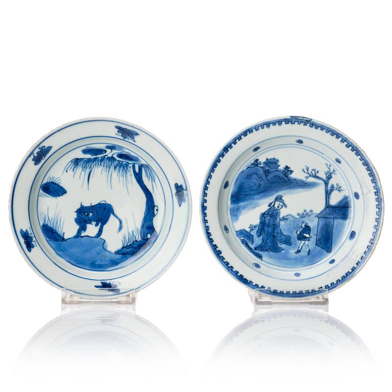 Two blue and white dishes, Transition, Tianqi/Chongzhen, 17th Century.