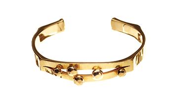 570. A Claes Giertta 18k gold bangle, Stockholm 1977.