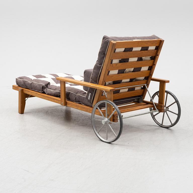 Elsa Stackelberg, a pine sunbed, Fri Form, second half of the 20th Century.