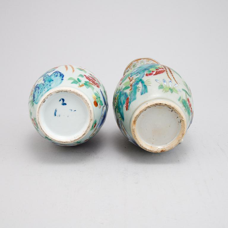 Two similar, Chinese porcelain vases, around the year 1900.