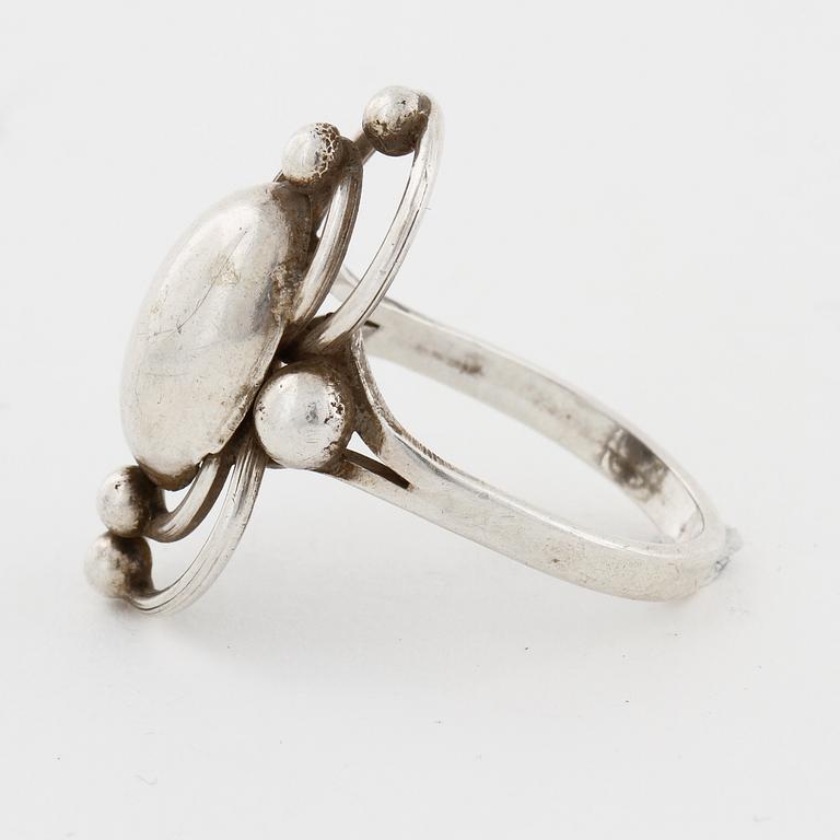A ring by Gussi, Malmö, 1951.