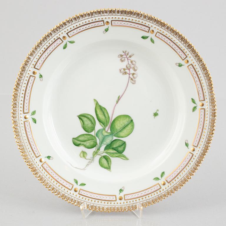 Royal Copenhagen, a 'Flora Danica' porcelain plate, Denmark, 1969-73.