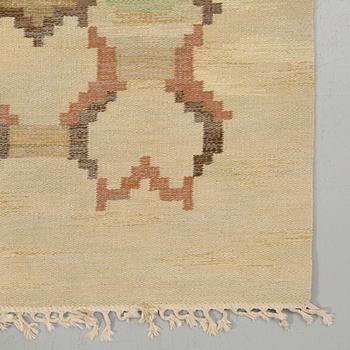 Judith Johansson, a "Bästhult", flat weave, c 244 x 170 cm, signed JJ:.
