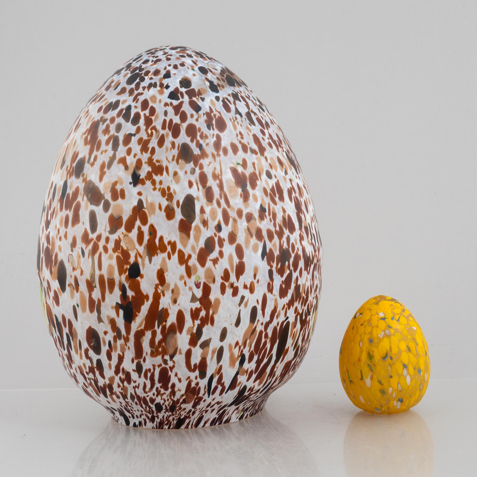 Monica Backström, two egg sculptures, Kosta, Sweden, second half of the 20th century.