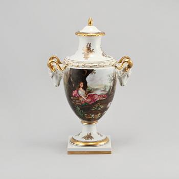 LOCKURNA, porslin, Fürstenberg, 1900-tal.