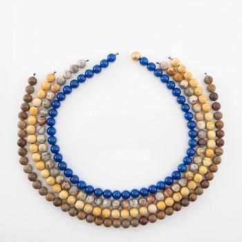 Ole Lynggaard, clasp in 18K gold with 4 pieces of stone necklace.