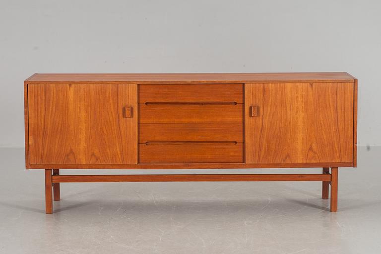 SIDEBOARD, "Arild", Nils Jonsson för Troeds, Bjärnum, 1960-tal.