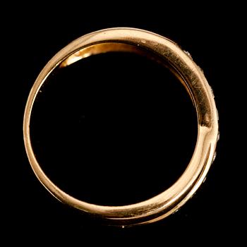 RING, 18 k guld, briljantslipade diamanter.