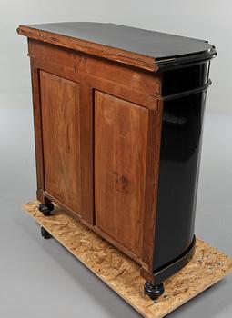 SKÄNK, Louis XVI-stil, Frankrike, omkring 1900.