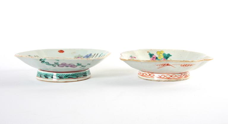 SKÅLFAT, 2 st, porslin, Kanton, 1800-tal.
