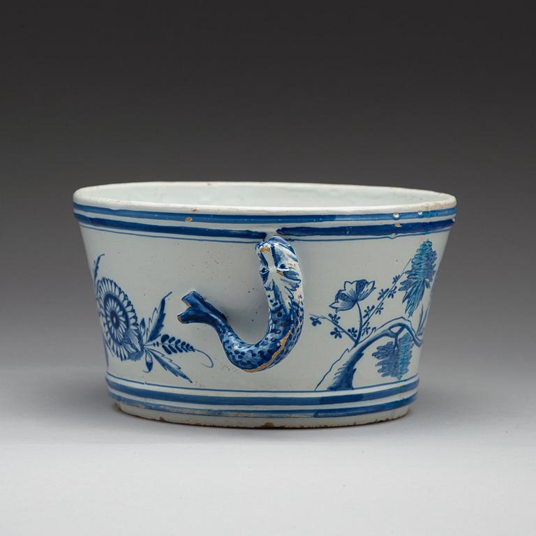 Rörstrand, A faience tureen, Rörstrand, 18th Century, dated 25/7 (17)51.