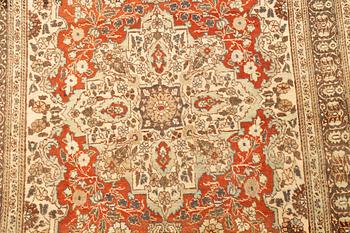 Matta, Antik Täbris, s.k. Hadjalili, ca 169 x 121-125 cm.
