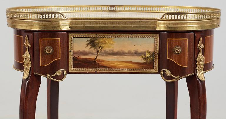 BORD, Louis XV-stil, troligen Frankrike, 1900-tal.