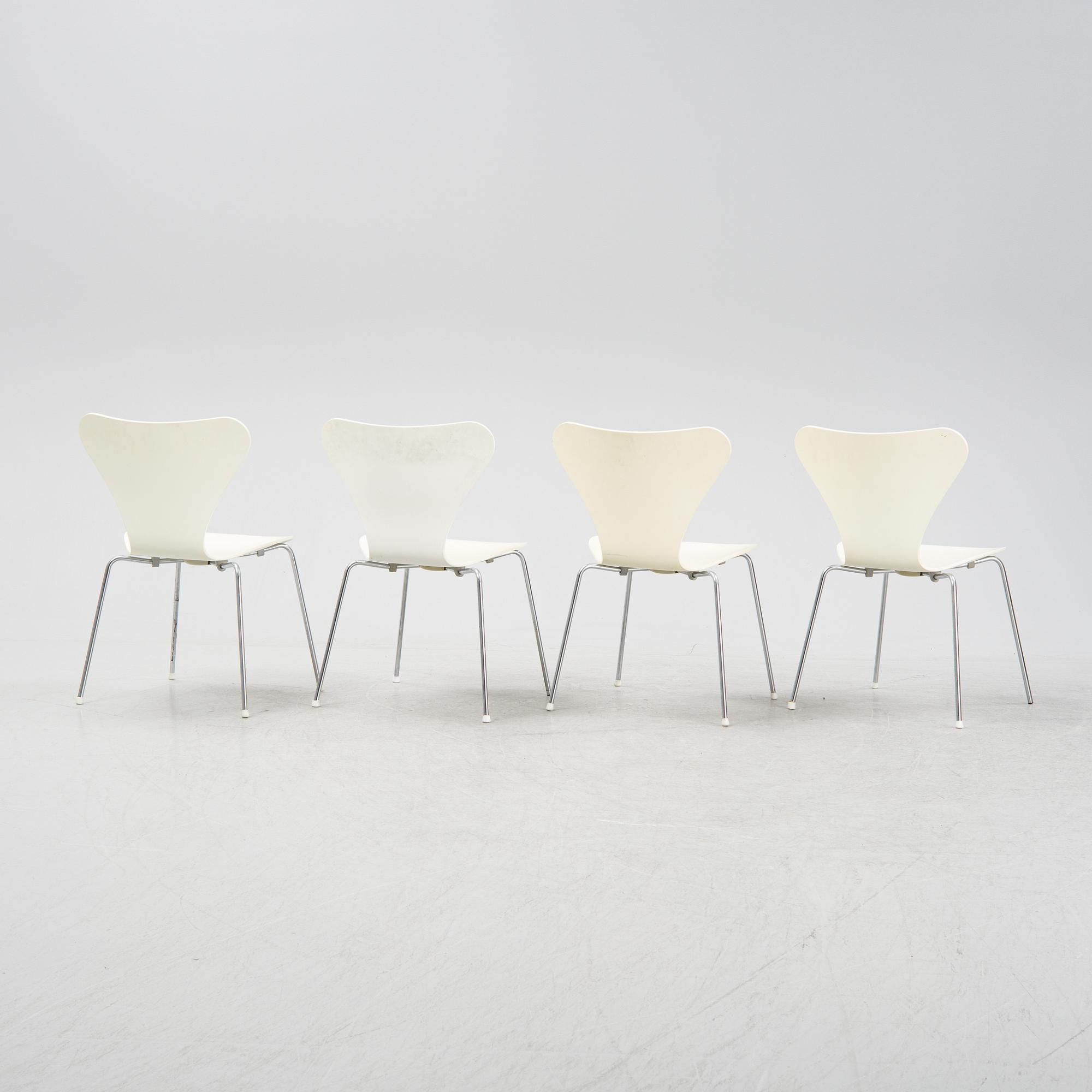 Arne Jacobsen, stolar, 4 st, "Sjuan", Fritz Hansen, Danmark.