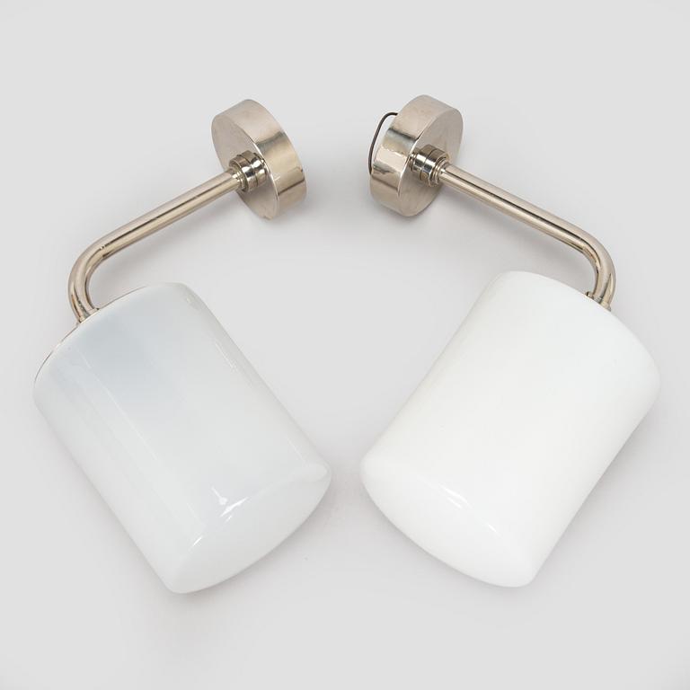 Paavo Tynell, a pair of 1930s '7239' wall lights for Taito.