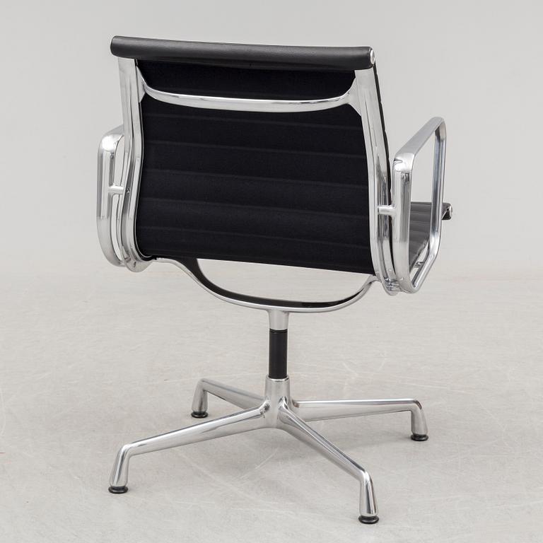 CHARLES & RAY EAMES, skrivbordsstol, "Aluminium Chair EA 104", Vitra, omkring 2015.
