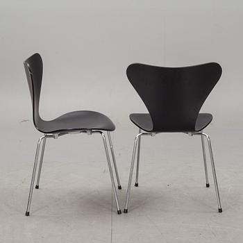 STOLAR, ett par, "Sjuan", Arne Jacobsen, Fritz Hansen.