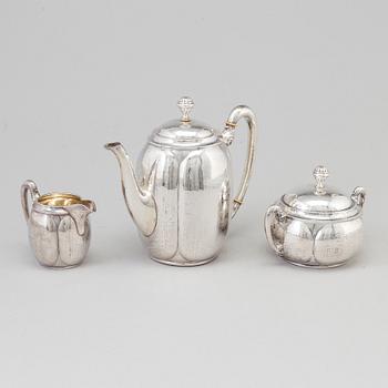 KAFFESERVIS, 3 delar, silver, importstämplad, 1900-talets första hälft.