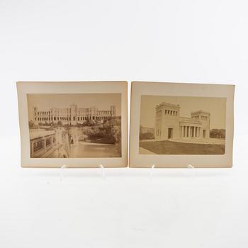 Fotografier 8 st olika byggnader från München omkring 1900.
