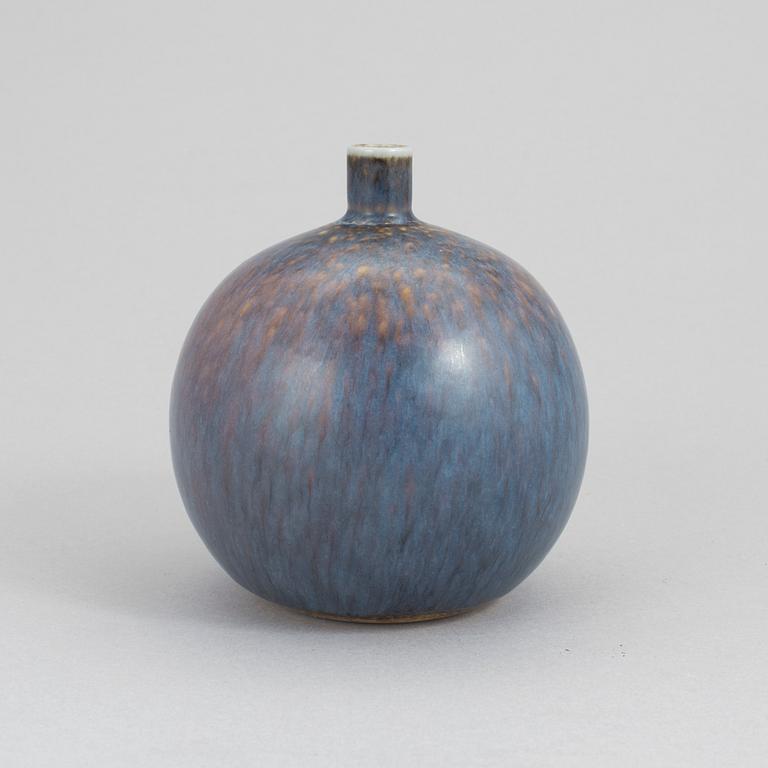 A Carl-Harry Stålhane unique Rörstrand stoneware vase, made in 1951.