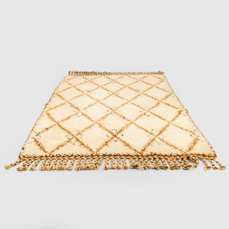 Rug, Beni Ourain Morocco. Circa total 270 x 170 cm.