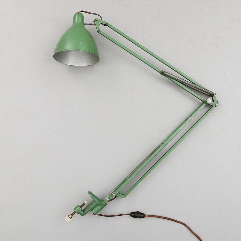 INDUSTRILAMPA, Jacob Jacobsen, Luxo 1001, 1900-talets första hälft.