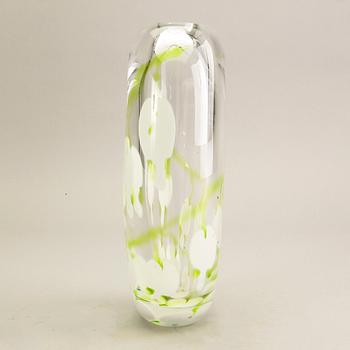Elna Melusine Jolom, a signed and dated glass vase 2014 Österlens Glashytta.