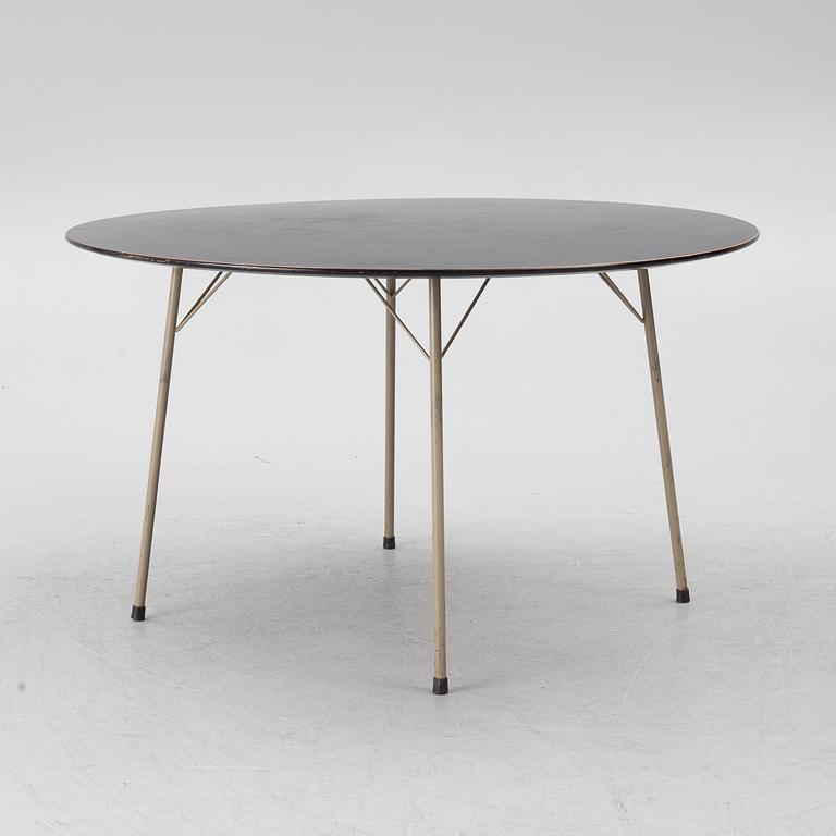 Arne Jacobsen, dining table, model 3600, Fritz Hansen, Denmark.