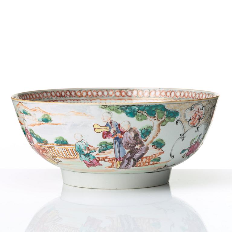 BÅLSKÅL, kompaniporslin. Qingdynastin, Qianlong (1736-95).