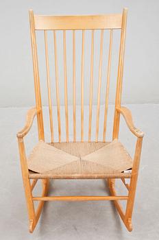 GUNGSTOL. "J16", Hans J Wegner, Co-Op Möbler, Danmark.