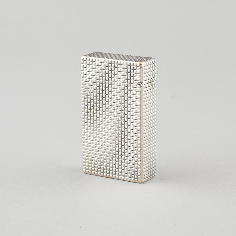 A St Dupont lighter, Paris, mid 20th century/later half of the 20th century.