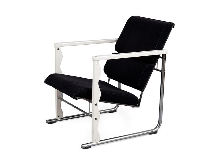 Yrjö Kukkapuro, AN ARMCHAIR.