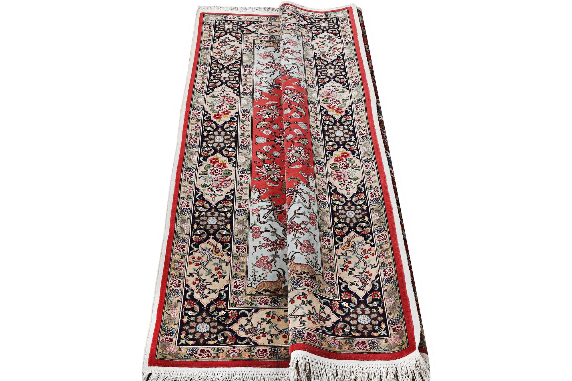 A carpet, Tabriz, part silk, c. 202 x 152 cm.