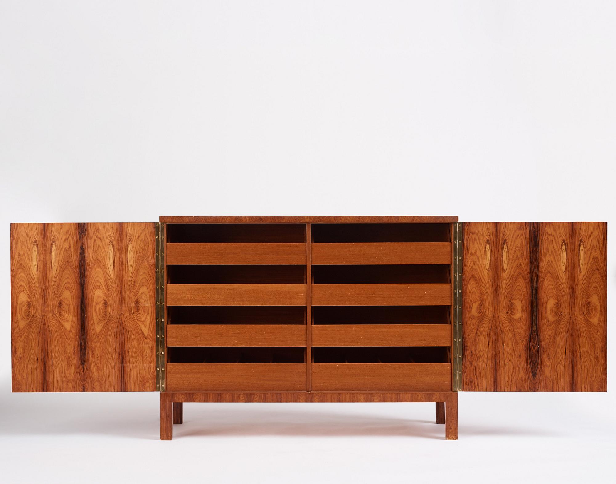 Robert Berghagen, skåp, snickarmästare Carl Bergsten, för Stockholms Hantverksförening 1937.