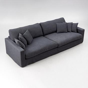 'The Whale XL' sofa from Sweef.