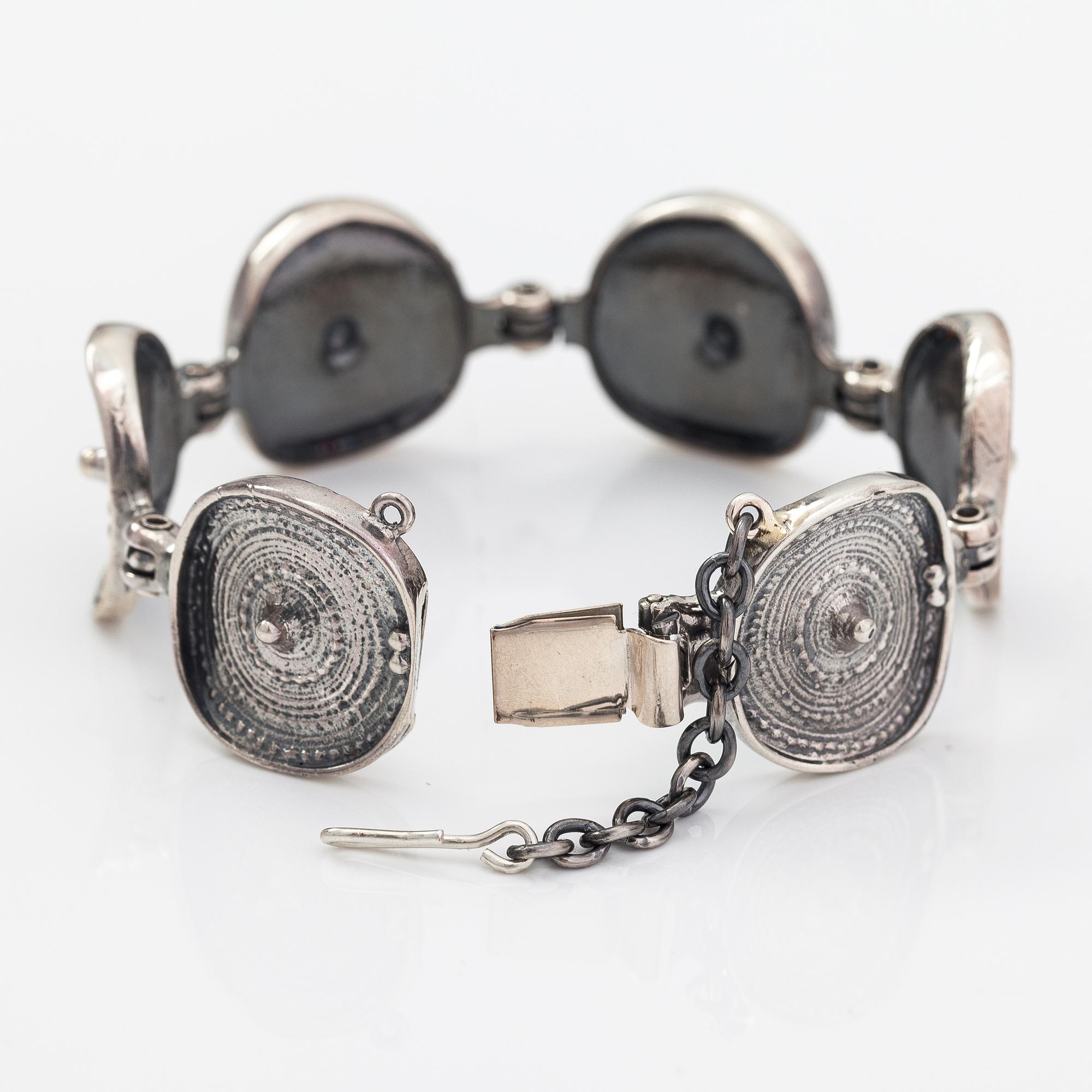Jorma Laine, Armband "Chic", silver. Turun Hopea, Åbo 1970/80-tal.