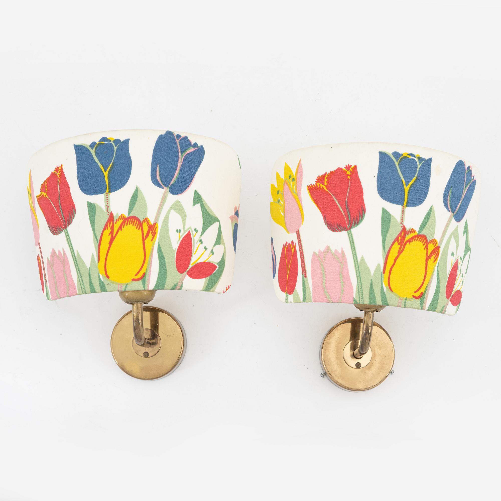 Josef Frank, a pair of model '2143' brass wall lamps, Firma Svenskt Tenn.