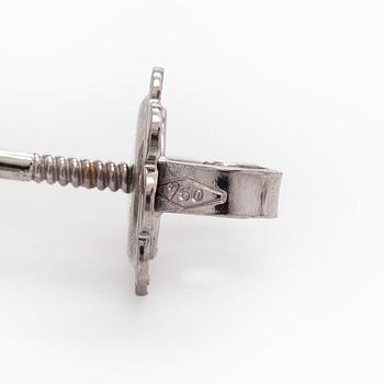 Earrings in 18K white gold set with brilliant-cut diamonds.