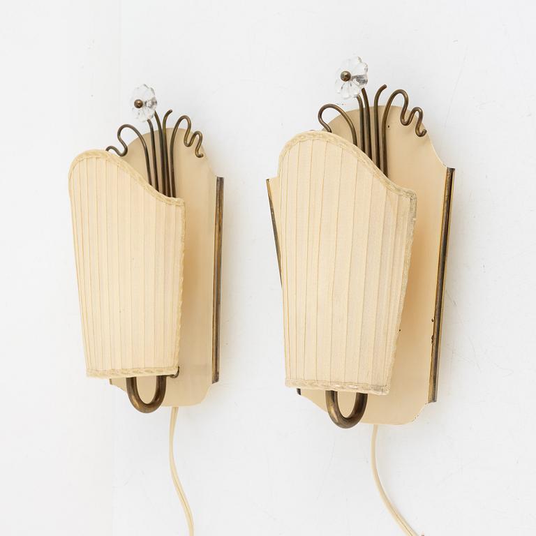 A pair of Swedish Modern wall lamps, 1940's.