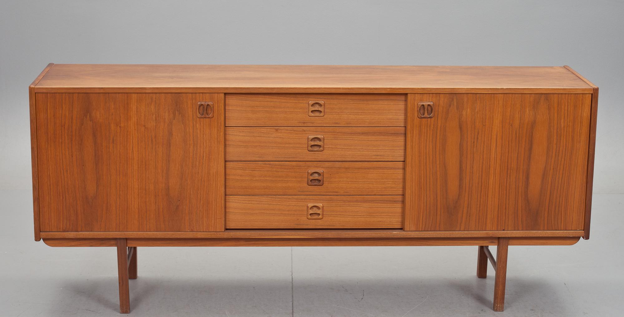 SIDEBOARD, 1900-talets andra hälft.