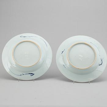 A pair of blue and white dishes, Qing dynasty, 18th Century.