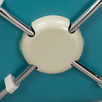 Arne Jacobsen, stolar, ett par, "Myran", Fritz Hansen, Danmark.