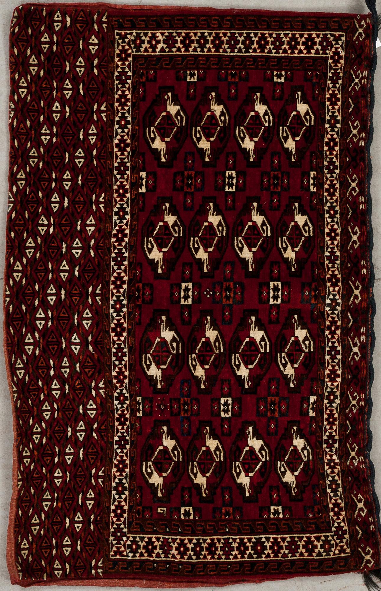 KAMELVÄSKA, semiantik, Tekke-Youmud, ca 146x116.