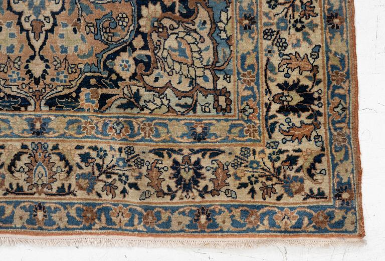 Rug, antique Tabriz, approx. 113 x 190 cm.